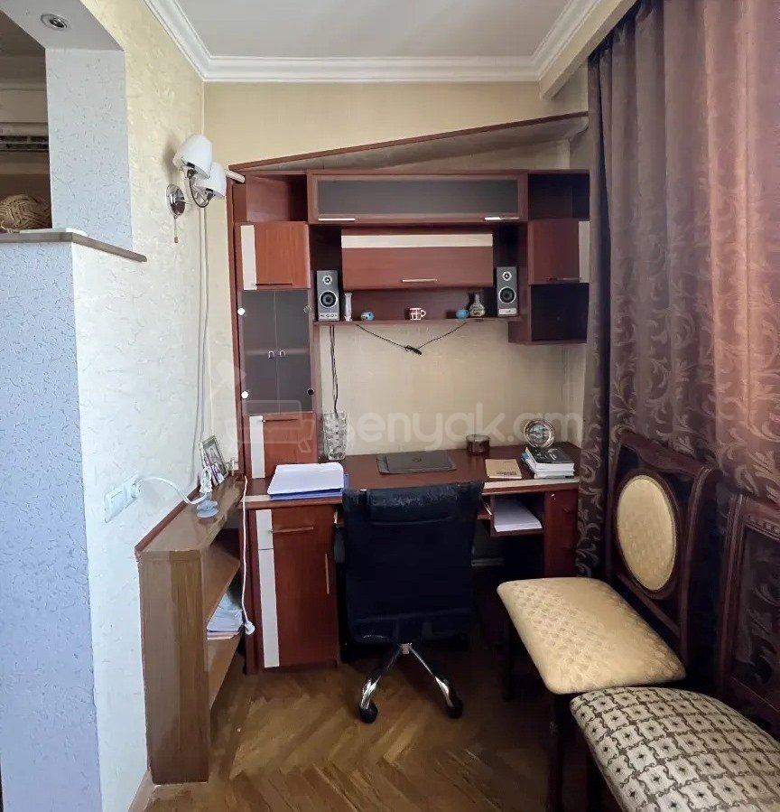 2 Սենյականոց Բնակարան Քարե Շենքում, 80քմ, 5/7 հարկ, Կապիտալ Վերանորոգված, Կահավորված, Արևկող