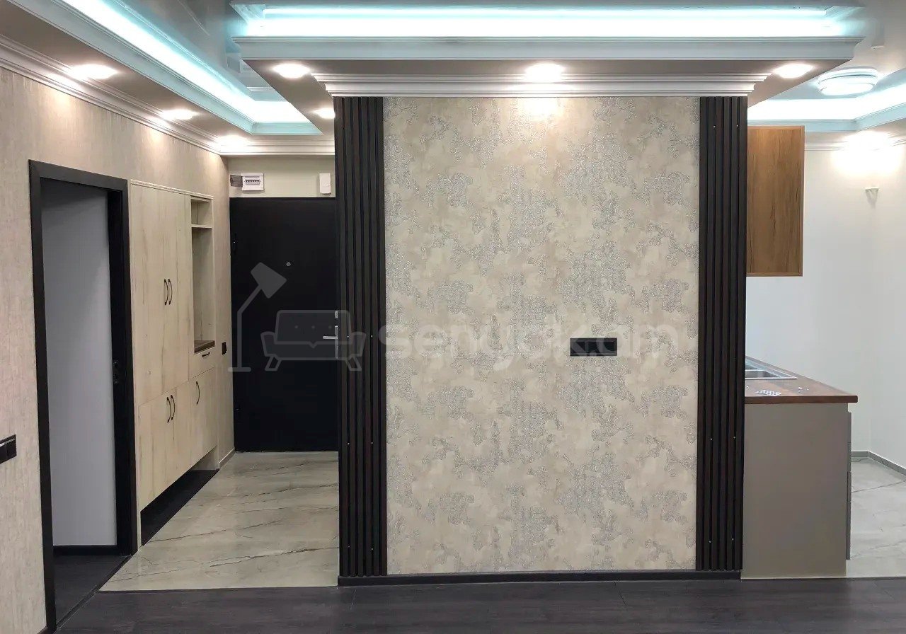 3 Սենյականոց Բնակարան Քարե Շենքում, 60քմ, 4/5 հարկ, Դիզայներական Վերանորոգված