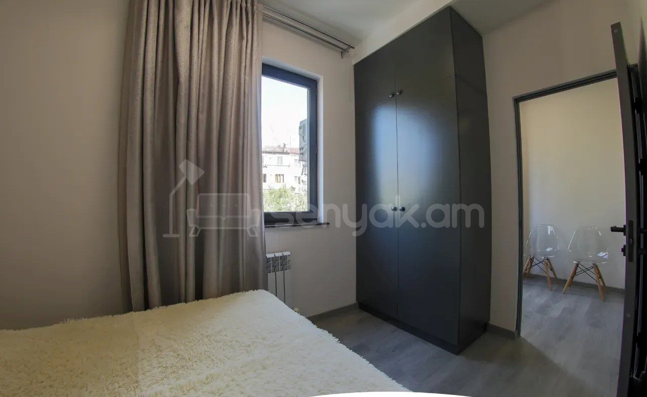 2 Սենյականոց Բնակարան Քարե Շենքում, 45քմ, 3/5 հարկ, Կապիտալ Վերանորոգված