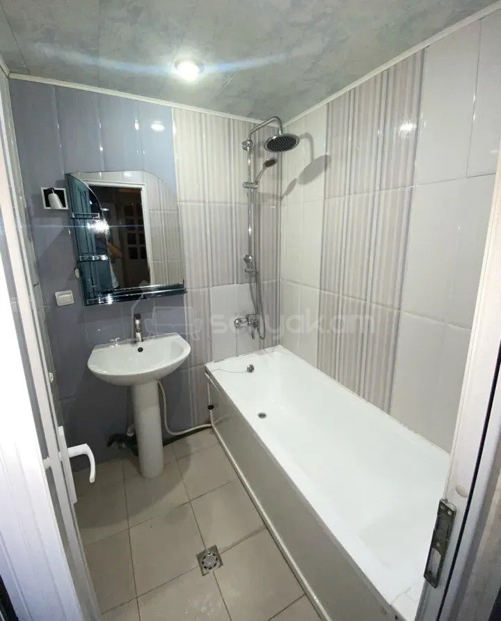 3 Սենյականոց Բնակարան, 82քմ, 8/14 հարկ, Կապիտալ Վերանորոգված