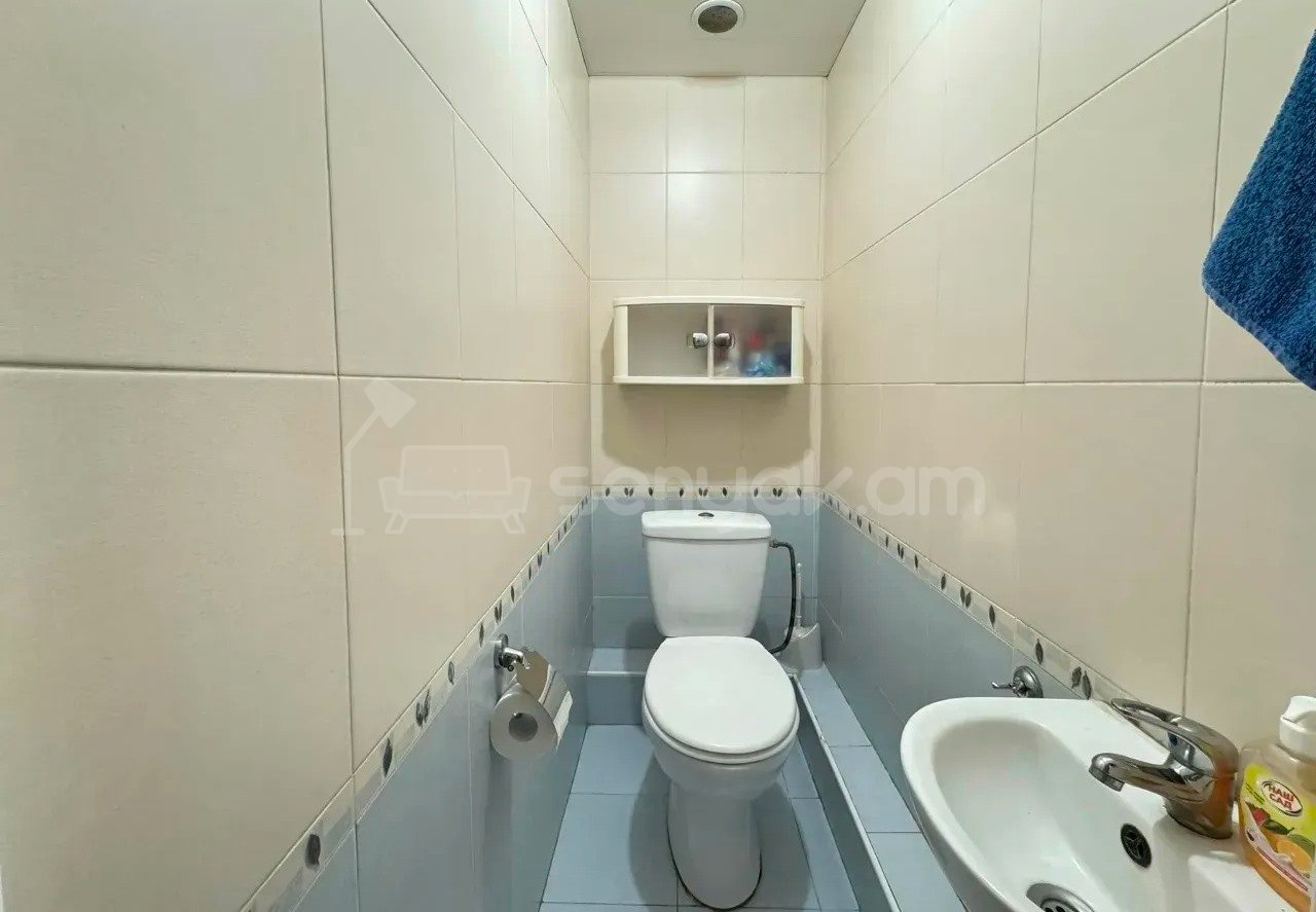 4 Սենյականոց Բնակարան, 80քմ, 4/9 հարկ, Նորմալ Վիճակում