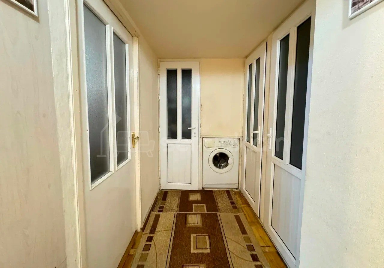 4 Սենյականոց Բնակարան, 80քմ, 4/9 հարկ, Նորմալ Վիճակում