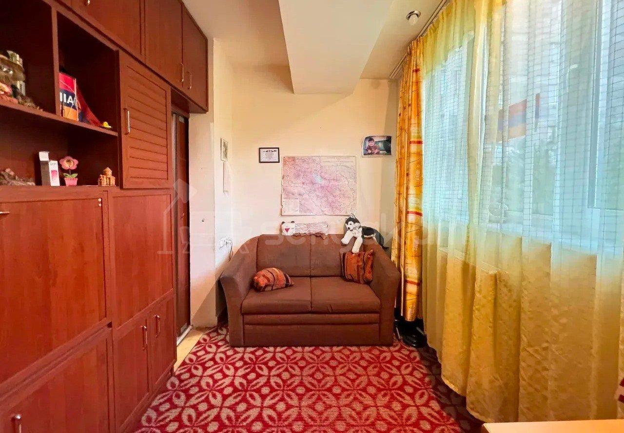 4 Սենյականոց Բնակարան, 80քմ, 4/9 հարկ, Նորմալ Վիճակում