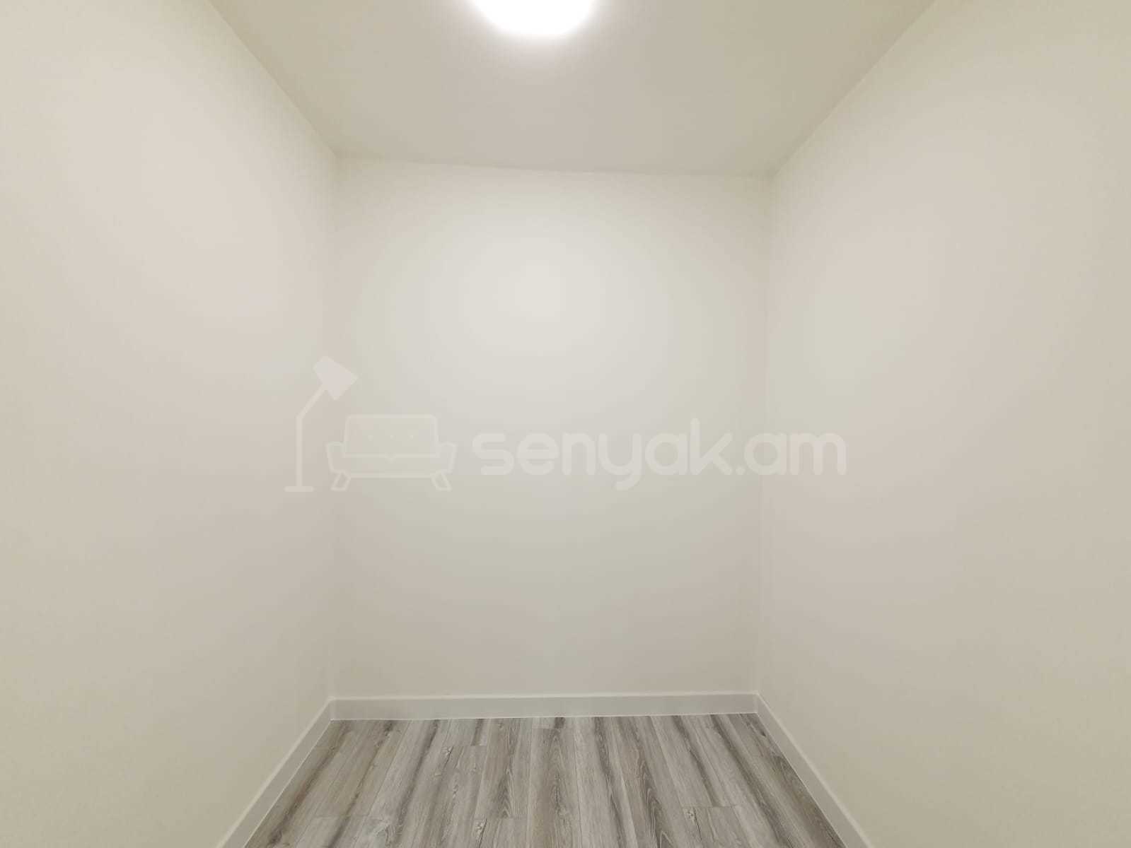 3 Սենյականոց Բնակարան Քարե Շենքում, 76քմ, 1/5 հարկ, Կապիտալ Վերանորոգված