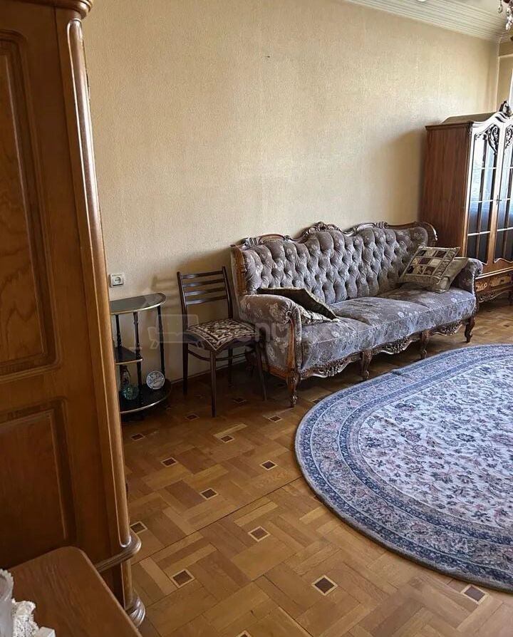 2 Սենյականոց Բնակարան Քարե Շենքում, 48քմ, 4/7 հարկ, Նորմալ Վիճակում, Կահավորված