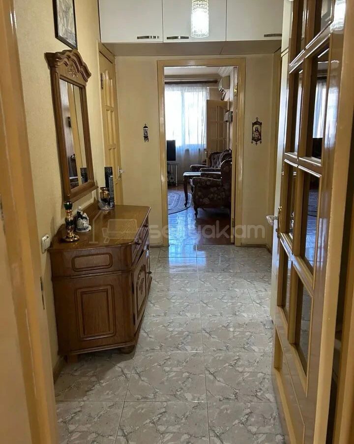 2 Սենյականոց Բնակարան Քարե Շենքում, 48քմ, 4/7 հարկ, Նորմալ Վիճակում, Կահավորված