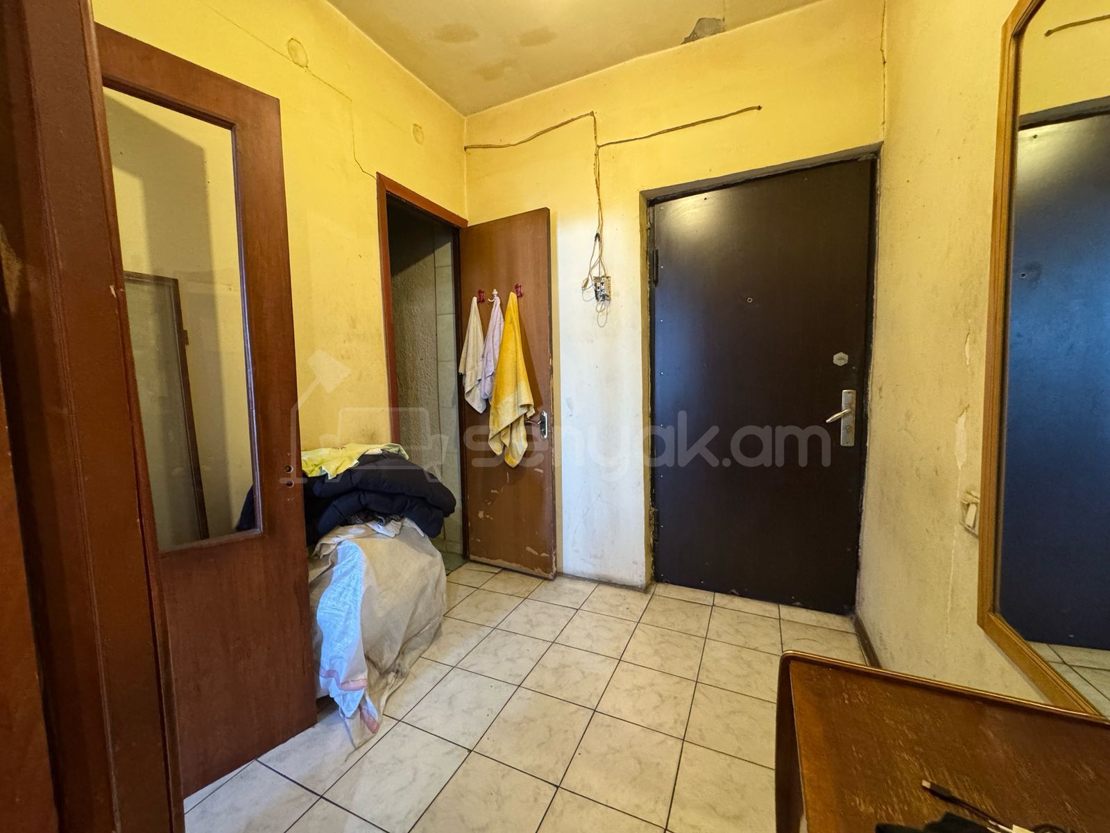 1 Սենյականոց Բնակարան Նորակառույցում, 42քմ, 10/10 հարկ, Պետական Վիճակում