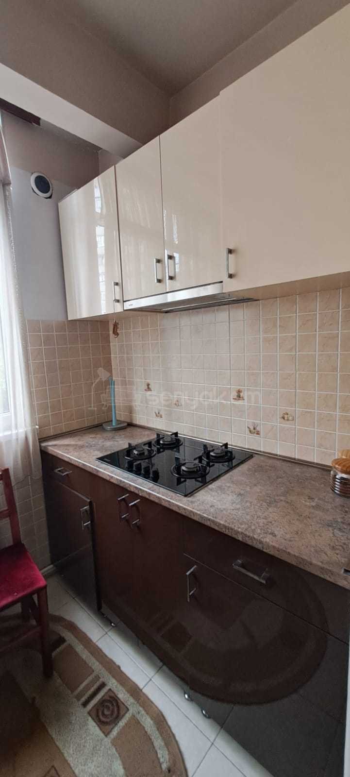 2 Սենյականոց Բնակարան Քարե Շենքում, 56քմ, 1/5 հարկ, Նորմալ Վիճակում