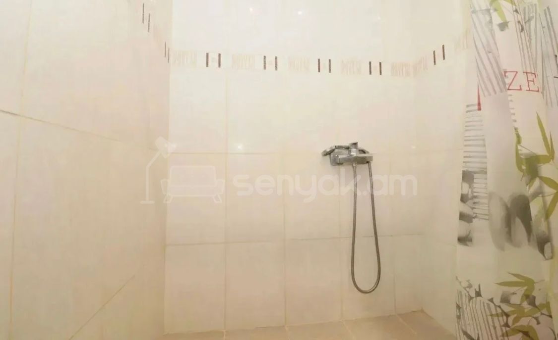 2 Սենյականոց Բնակարան Նորակառույցում, 70քմ, 3/3 հարկ, Կապիտալ Վերանորոգված, Կահավորված
