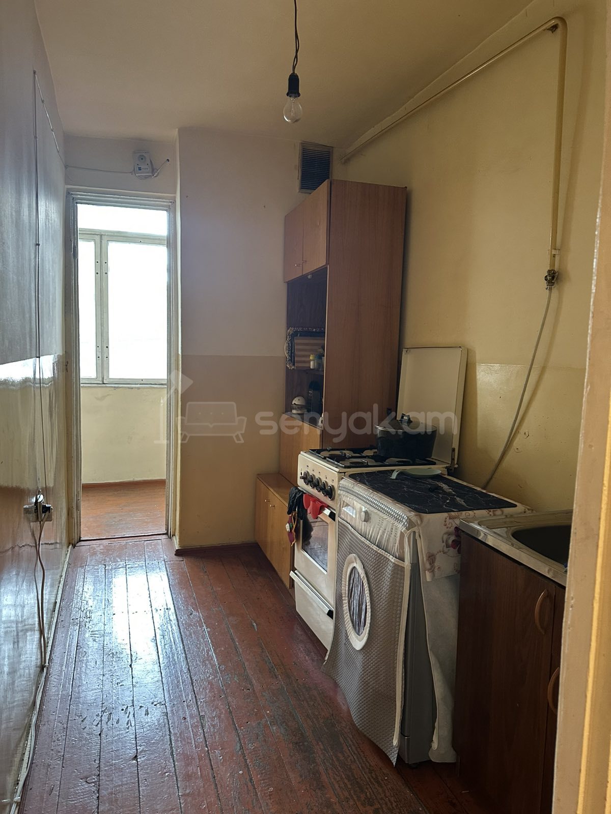 2 Սենյականոց Բնակարան Քարե Շենքում, 54քմ, 2/4 հարկ, Նորմալ Վիճակում, Կահավորված