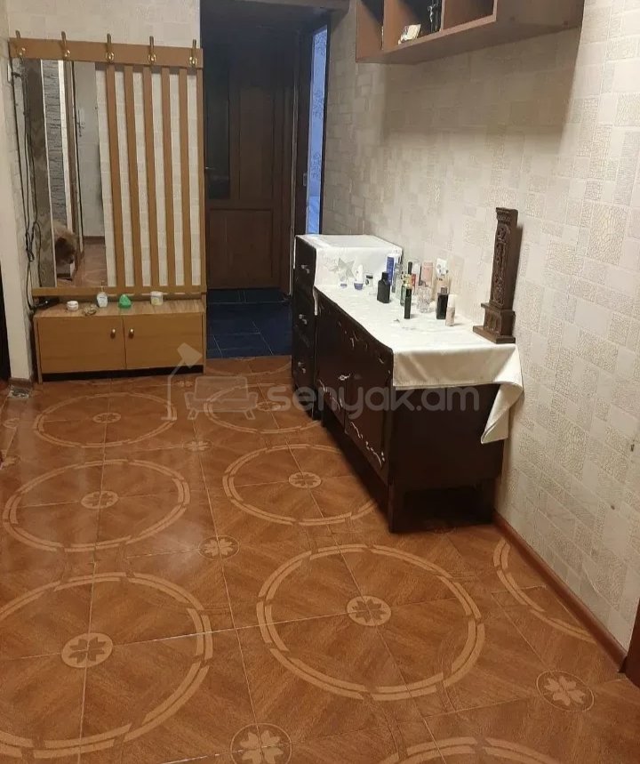 3 Սենյականոց Բնակարան, 78քմ, 8/9 հարկ, Կապիտալ Վերանորոգված, Կահավորված, Արևկող