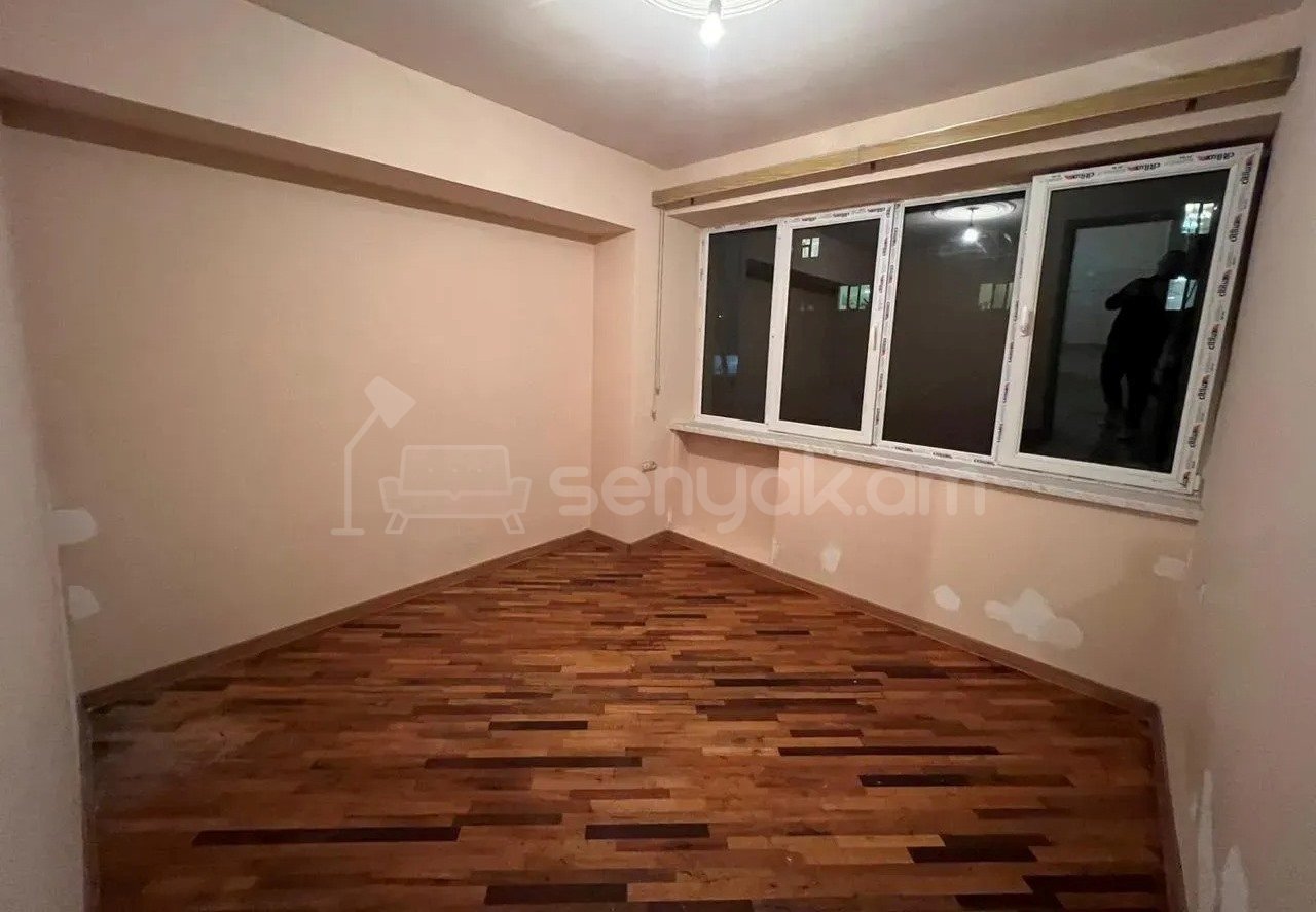 3 Սենյականոց Բնակարան Քարե Շենքում, 64քմ, 3/5 հարկ, Կապիտալ Վերանորոգված