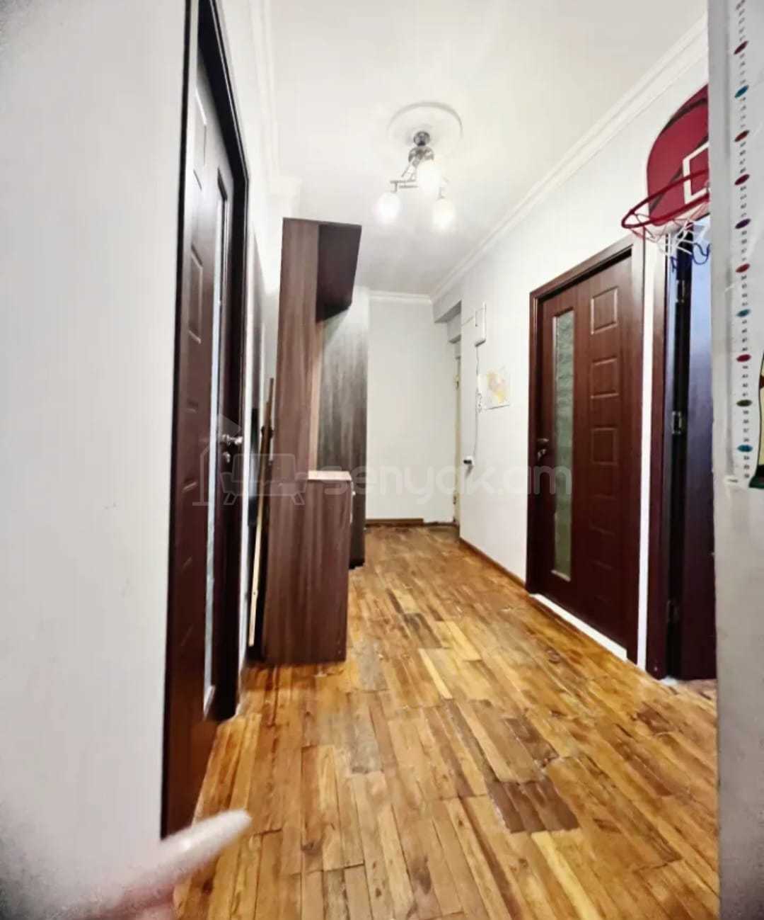 3 Սենյականոց Բնակարան, 73քմ, 1/9 հարկ, Կոսմետիկ Վերանորոգված