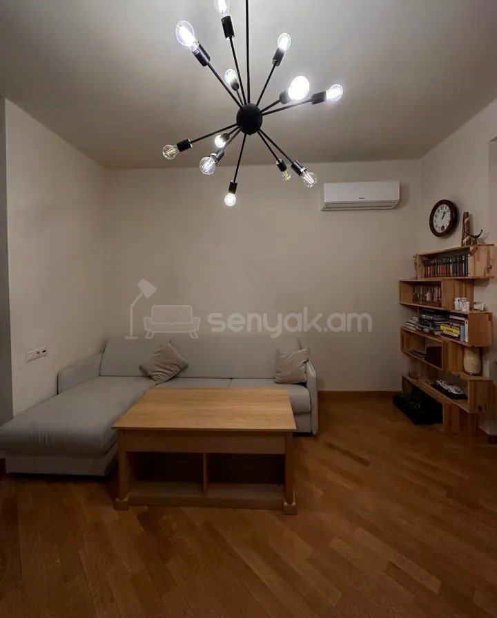 2 Սենյականոց Բնակարան Քարե Շենքում, 68քմ, 2/5 հարկ, Կապիտալ Վերանորոգված