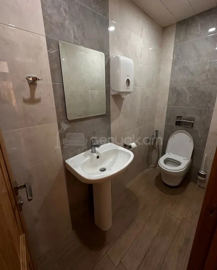2 Սենյականոց Բնակարան Քարե Շենքում, 68քմ, 2/5 հարկ, Կապիտալ Վերանորոգված