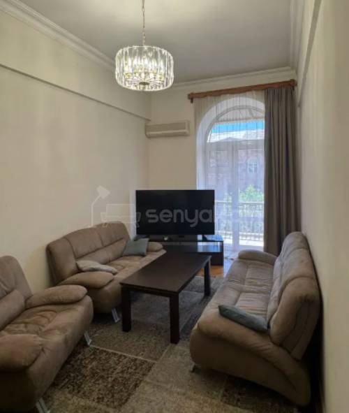 2 Սենյականոց Բնակարան Քարե Շենքում, 58քմ, 4/4 հարկ, Կապիտալ Վերանորոգված, Կահավորված, Արևկող