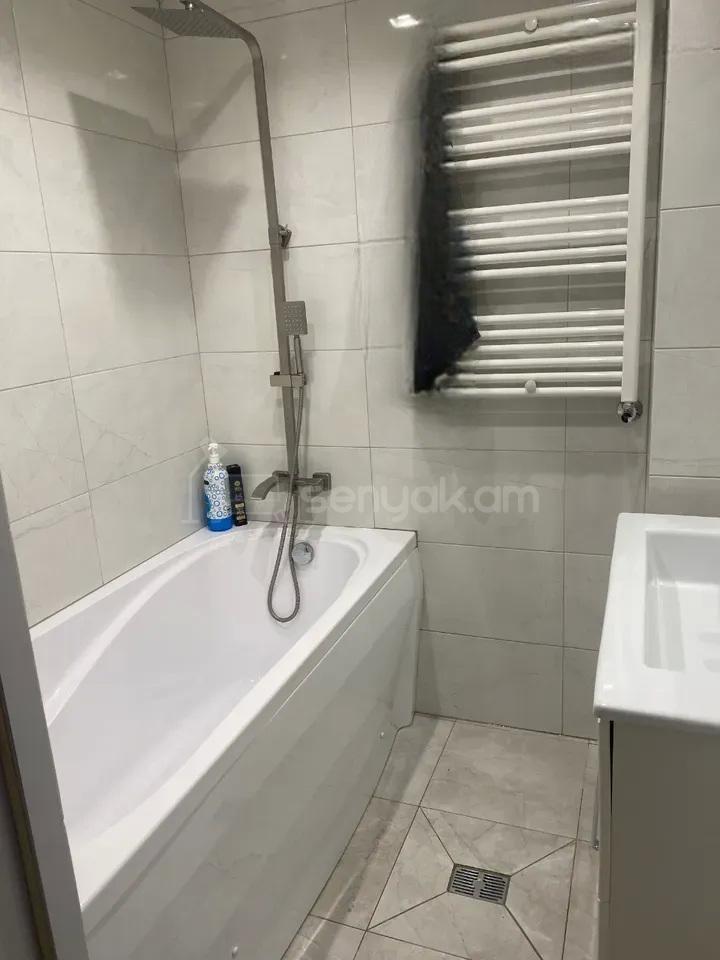3 Սենյականոց Բնակարան, 94քմ, 4/12 հարկ, Կապիտալ Վերանորոգված