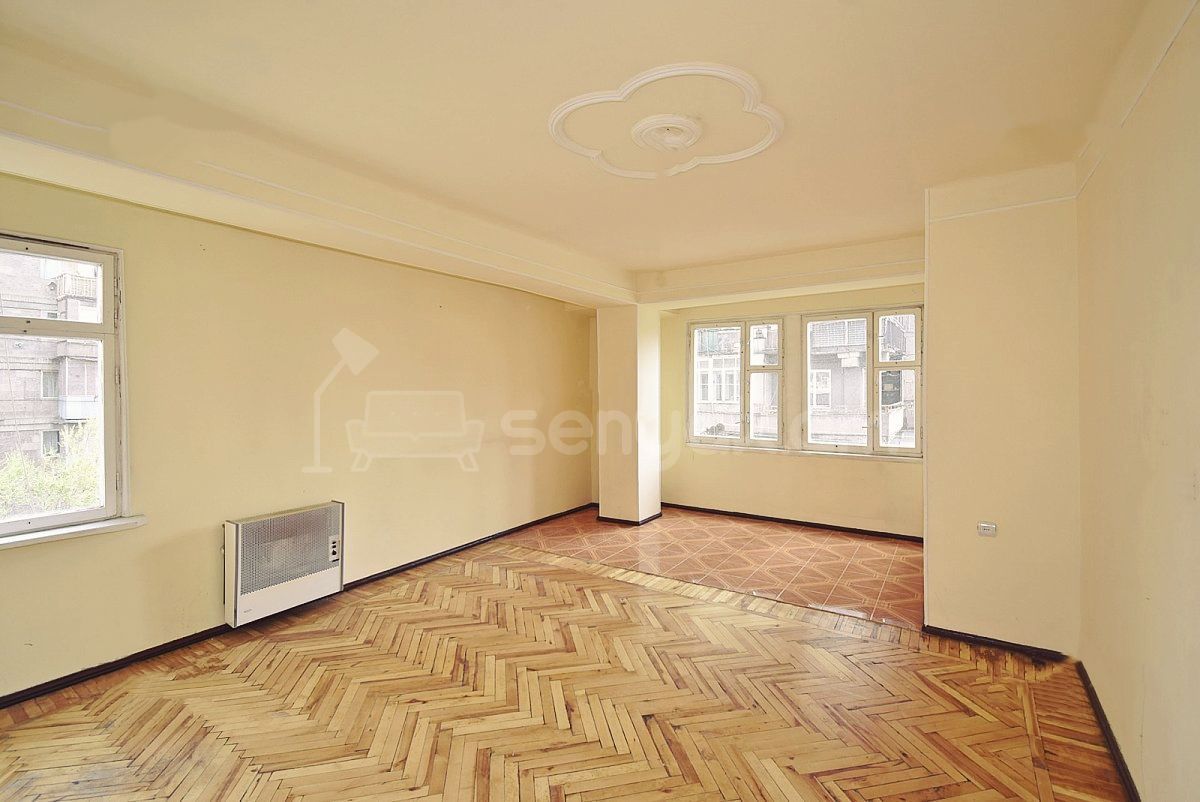 3 Սենյականոց Բնակարան, 90քմ, 3/14 հարկ, Պետական Վիճակում