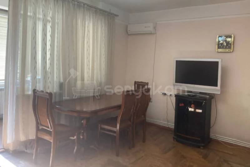4 Սենյականոց Բնակարան, 88քմ, 4/9 հարկ, Կոսմետիկ Վերանորոգված