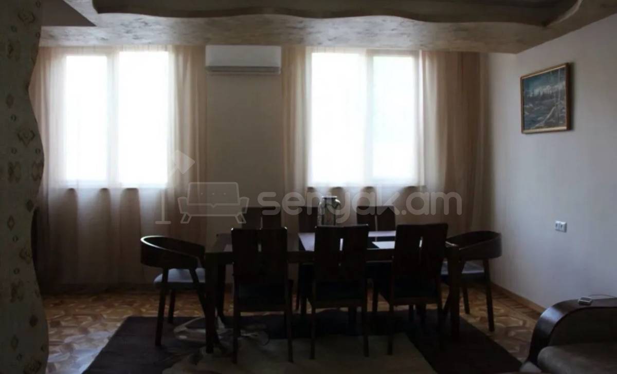 2 Սենյականոց Բնակարան Քարե Շենքում, 52քմ, 1/9 հարկ, Դիզայներական Վերանորոգված, Կահավորված, Արևկող