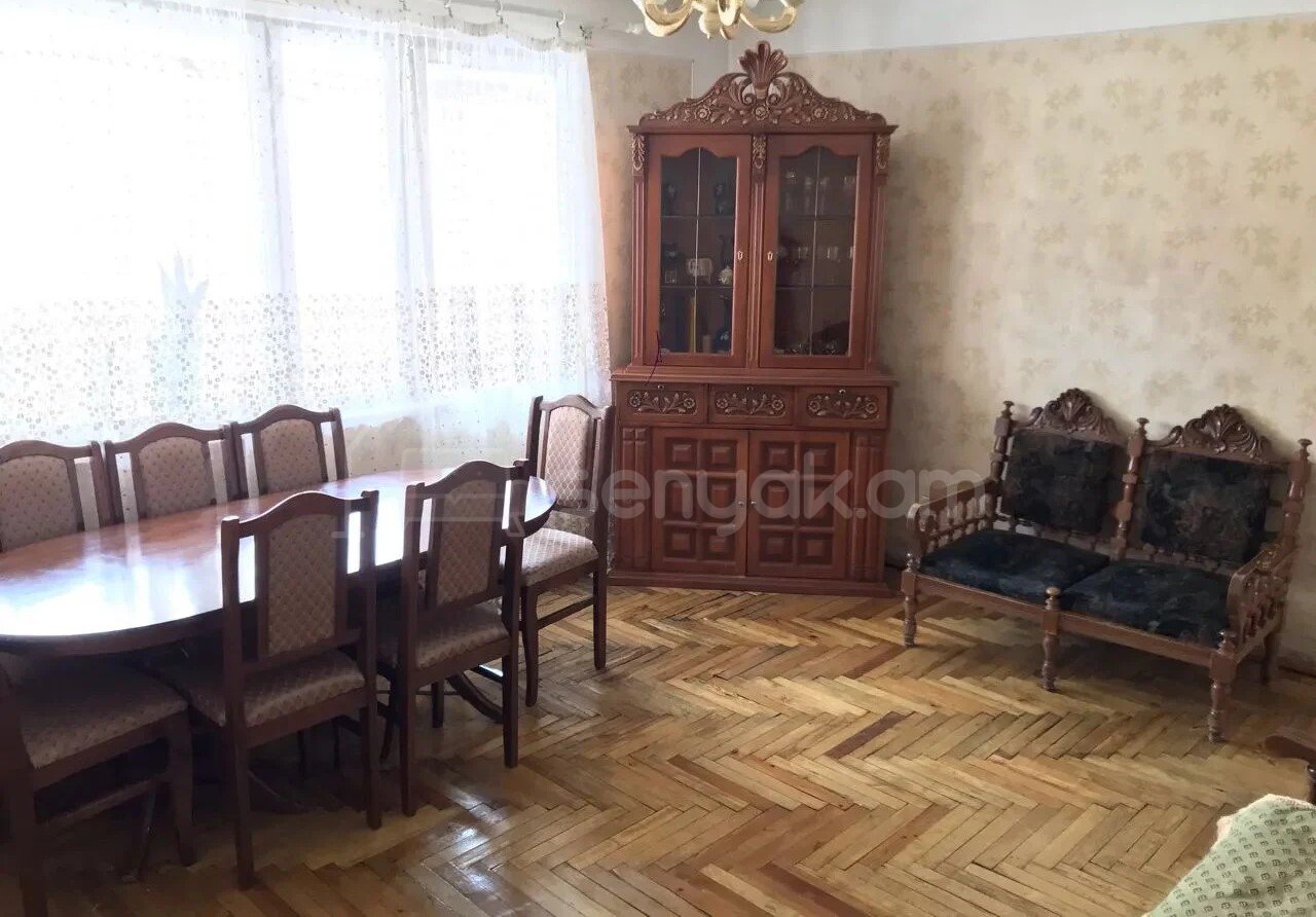 3 Սենյականոց Բնակարան, 72քմ, 5/9 հարկ, Պետական Վիճակում