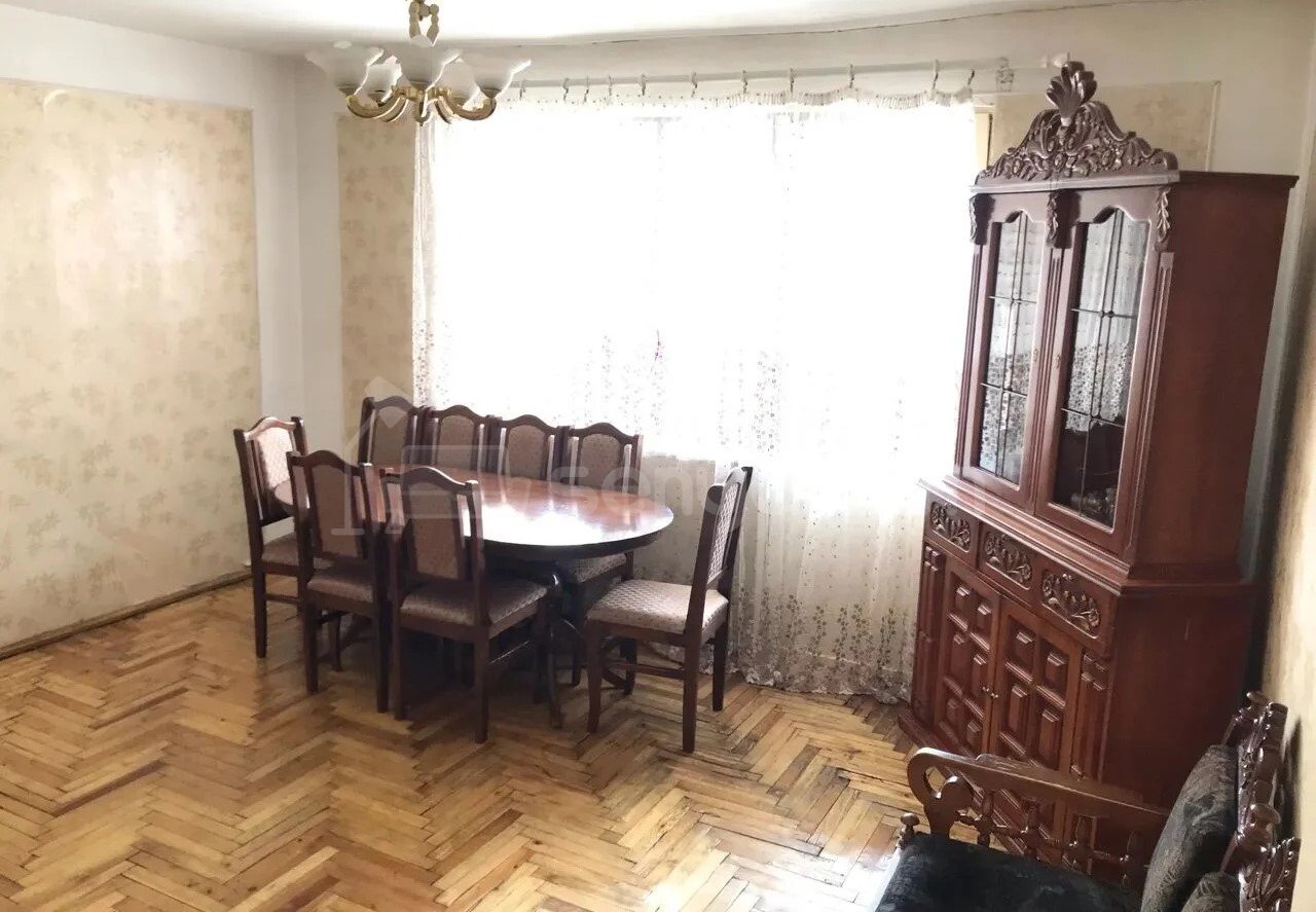 3 Սենյականոց Բնակարան, 72քմ, 5/9 հարկ, Պետական Վիճակում