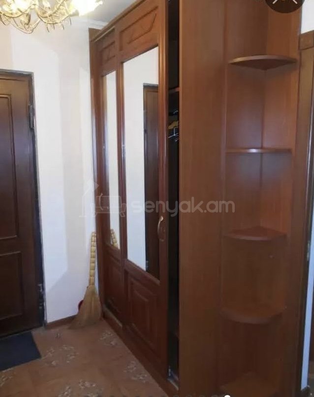 2 Սենյականոց Բնակարան Քարե Շենքում, 52քմ, 4/5 հարկ, Նորմալ Վիճակում, Կահավորված, Արևկող