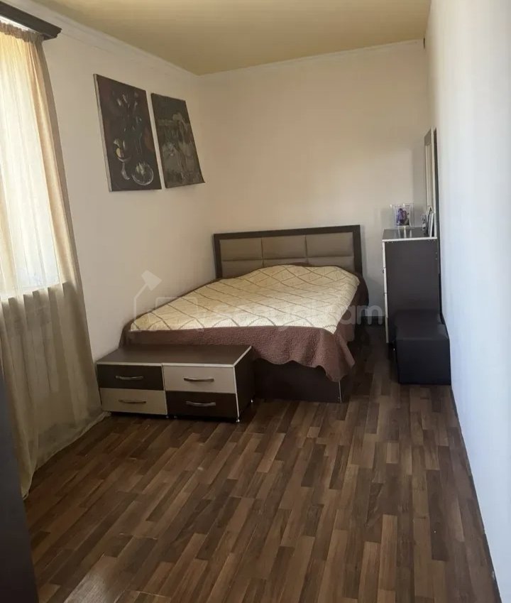 2 Սենյականոց Բնակարան Քարե Շենքում, 54քմ, 3/5 հարկ, Կապիտալ Վերանորոգված, Կահավորված