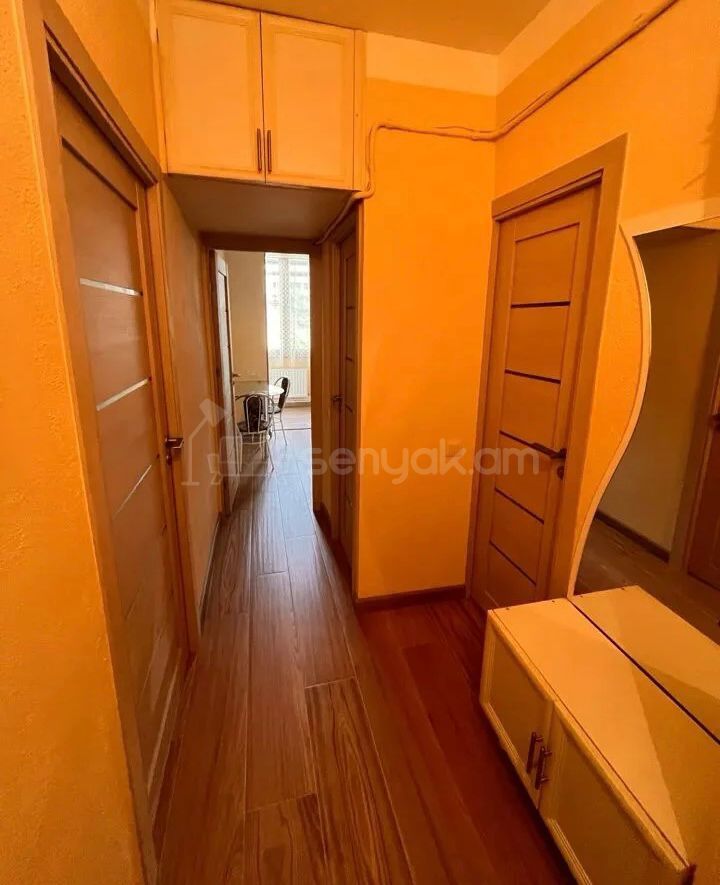 1 Սենյականոց Բնակարան, 40քմ, 5/11 հարկ, Կոսմետիկ Վերանորոգված, Կահավորված, Արևկող