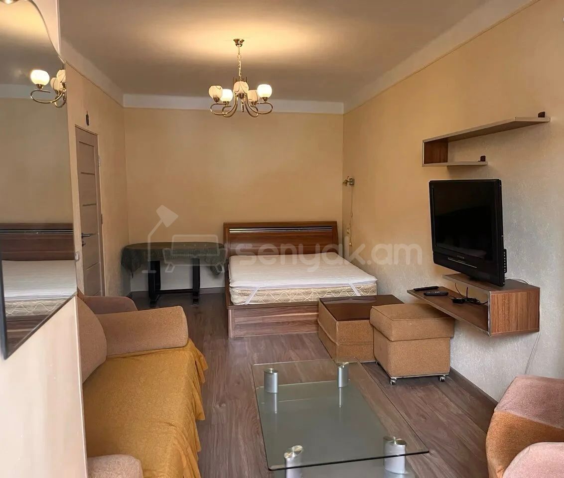 1 Սենյականոց Բնակարան, 40քմ, 5/11 հարկ, Կոսմետիկ Վերանորոգված, Կահավորված, Արևկող