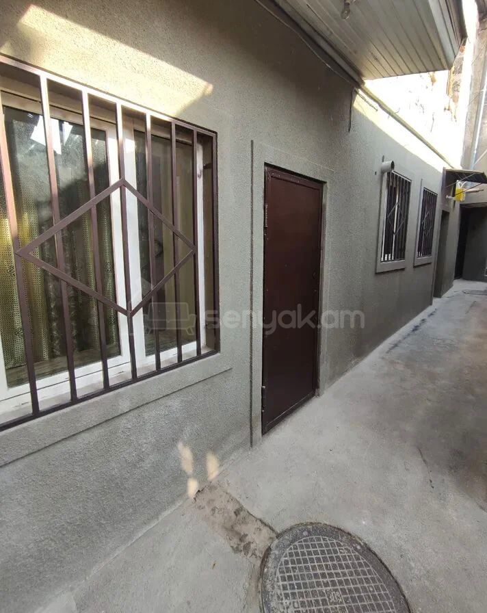 2 Սենյականոց Բնակարան Քարե Շենքում, 47քմ, 1/2 հարկ, Կոսմետիկ Վերանորոգված, Կահավորված, Արևկող