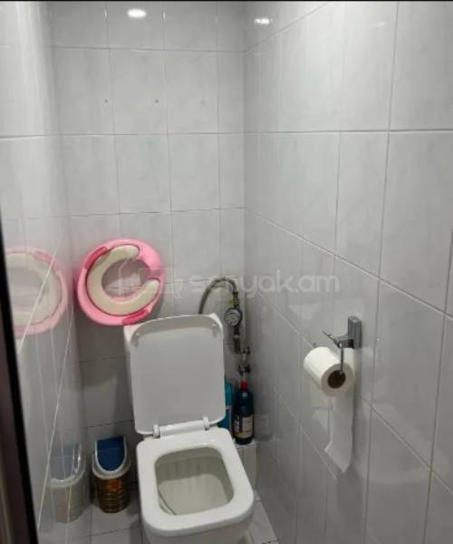 3 Սենյականոց Բնակարան Քարե Շենքում, 70քմ, 2/5 հարկ, Կապիտալ Վերանորոգված