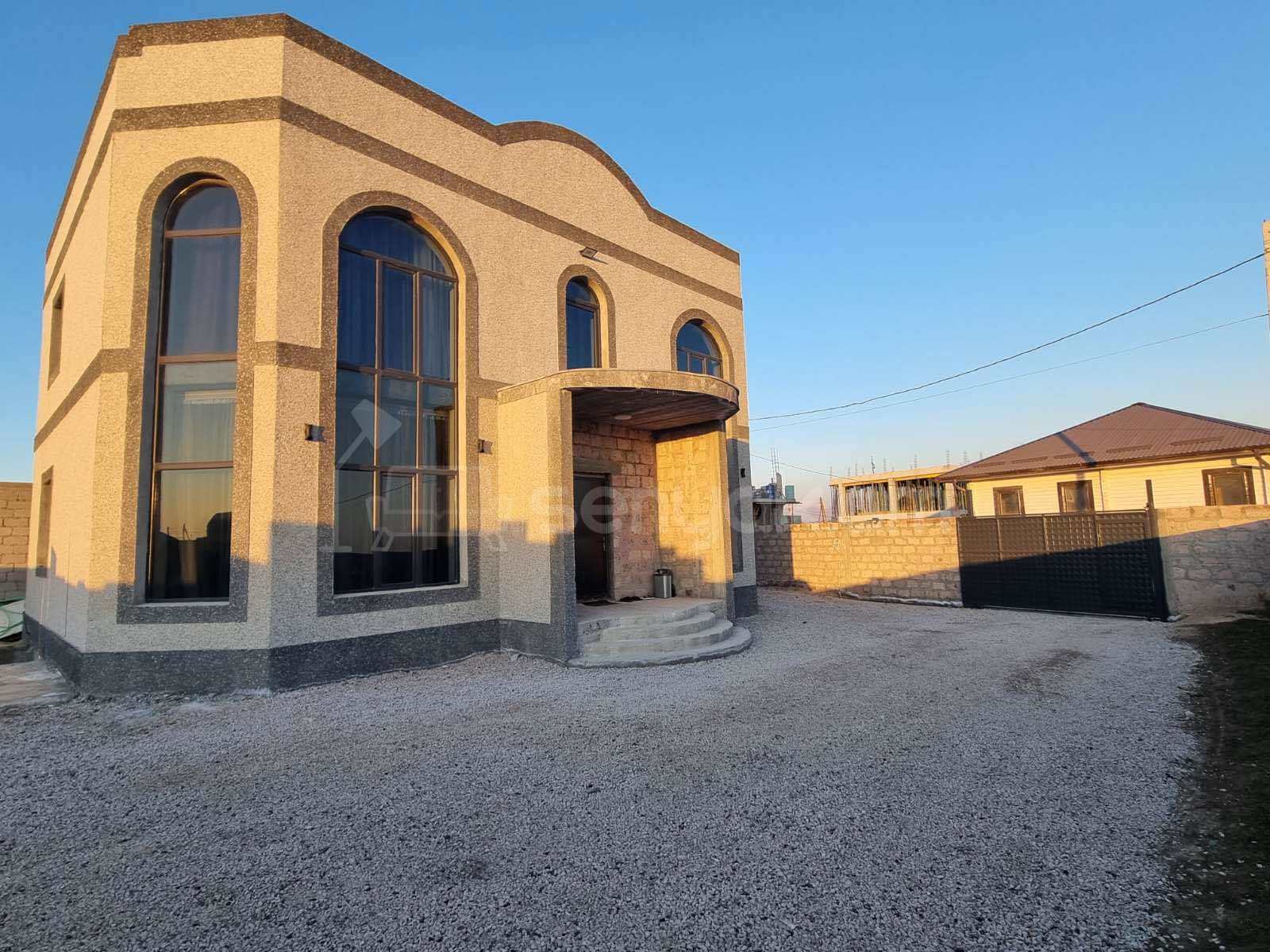 5 Սենյականոց Շքեղ Առանձնատուն, 250քմ, Ավտոտնակով