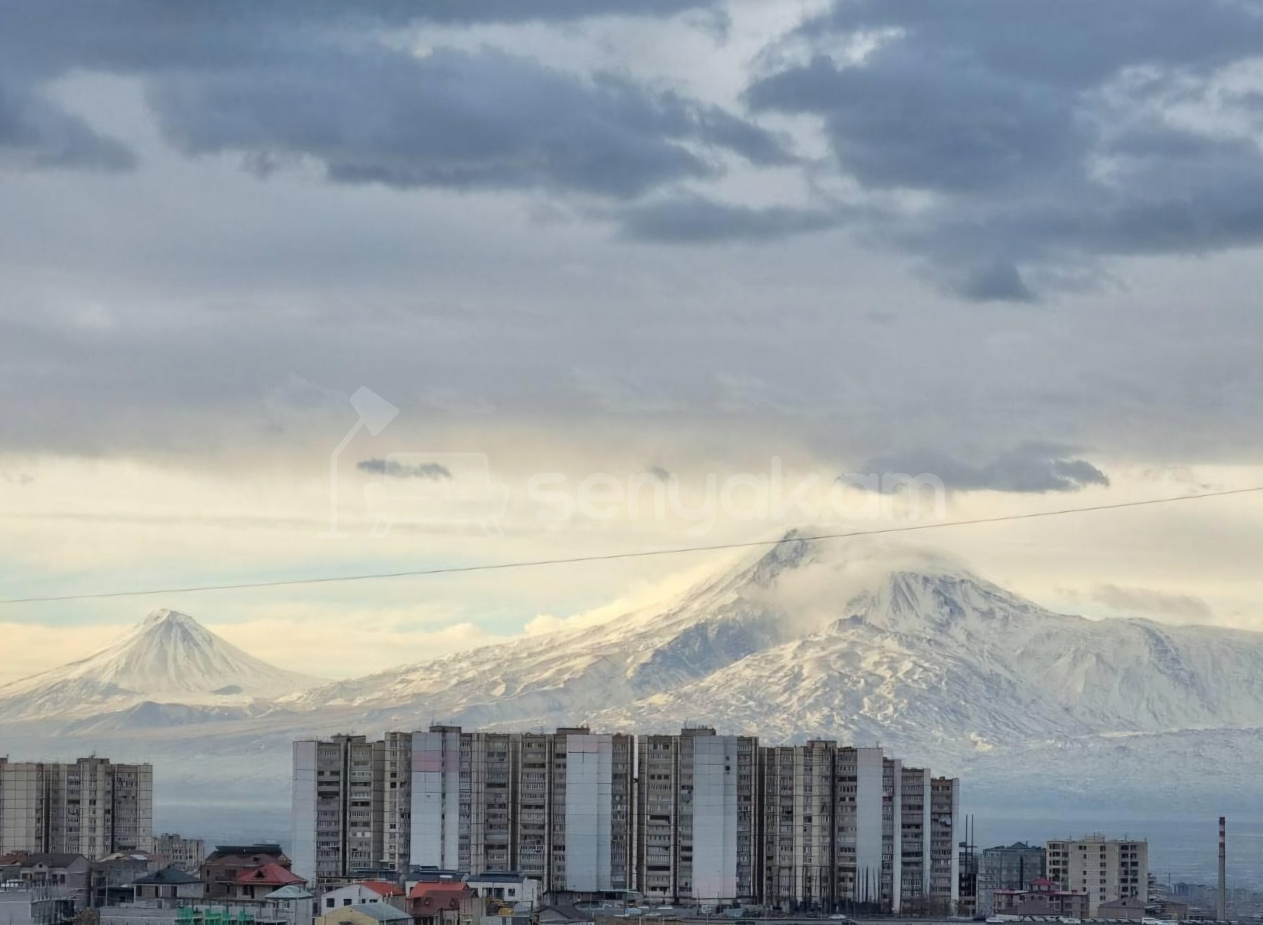 5 Սենյականոց Շքեղ Առանձնատուն, 250քմ, Ավտոտնակով
