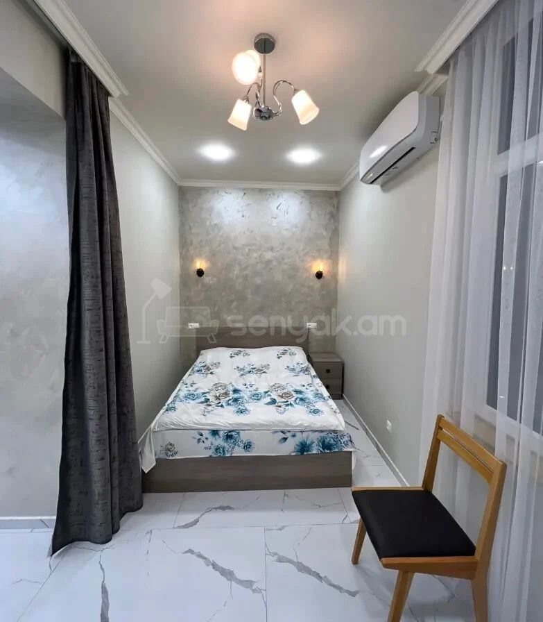 2 Սենյականոց Բնակարան Քարե Շենքում, 47քմ, 4/5 հարկ, Կապիտալ Վերանորոգված, Կահավորված, Արևկող