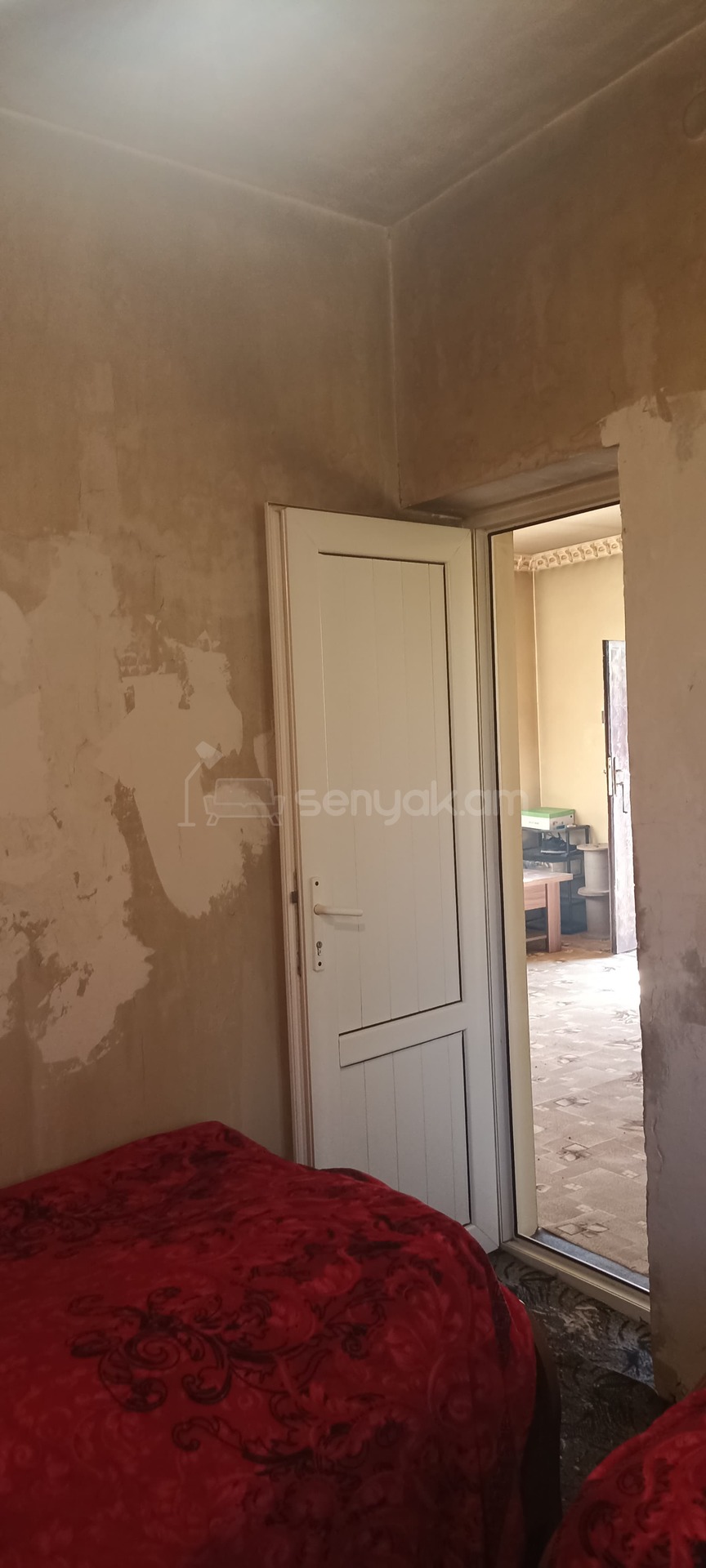 3 Սենյականոց Սեփական Տուն, 64քմ, Նորմալ Վիճակում, Ավտոտնակով