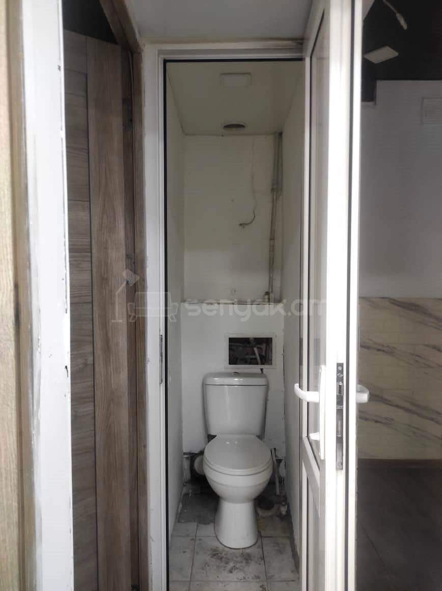 1 Սենյականոց Բնակարան Քարե Շենքում, 35քմ, 1/5 հարկ, Կապիտալ Վերանորոգված