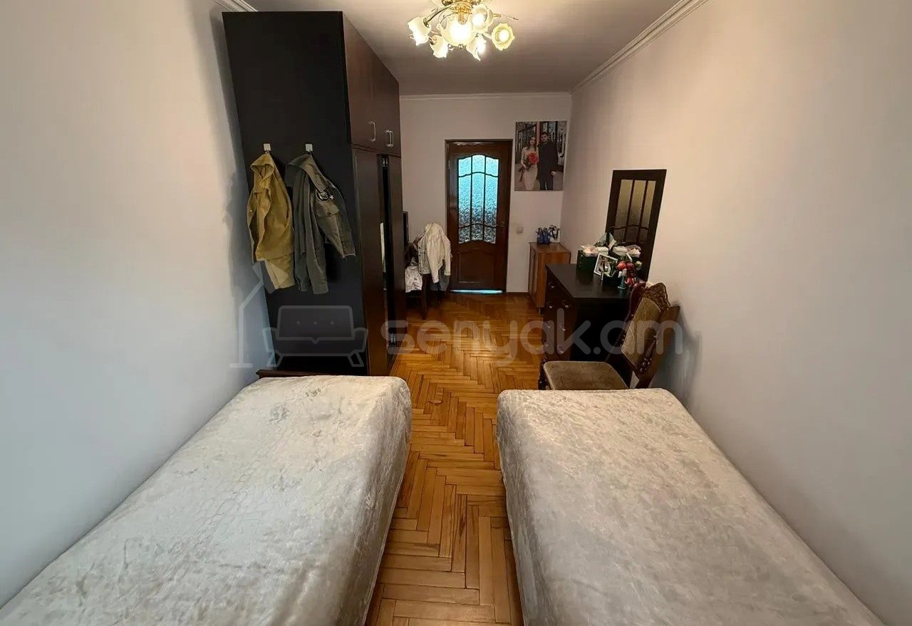 3 Սենյականոց Բնակարան, 76քմ, 2/4 հարկ, Կապիտալ Վերանորոգված