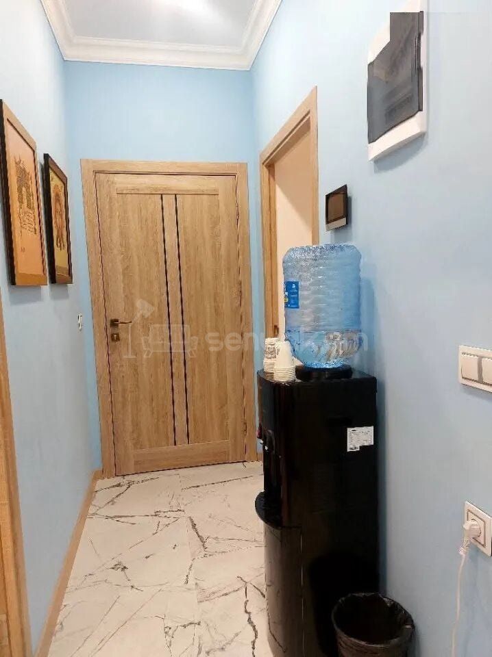 4 Սենյականոց Բնակարան Քարե Շենքում, 112քմ, 3/4 հարկ, Նորմալ Վիճակում