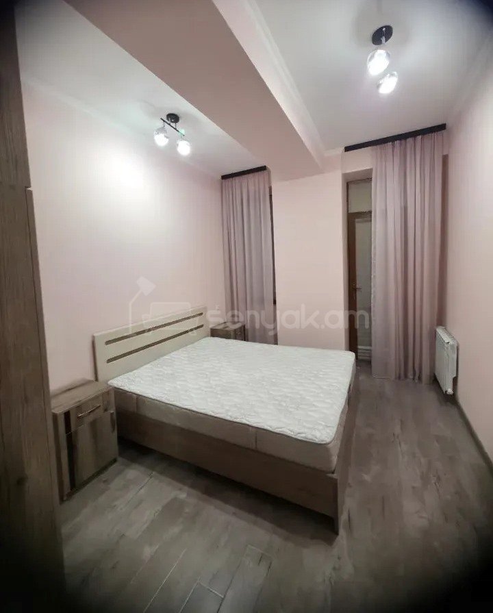 2 Սենյականոց Բնակարան, 57քմ, 3/8 հարկ, Կապիտալ Վերանորոգված, Կահավորված, Արևկող