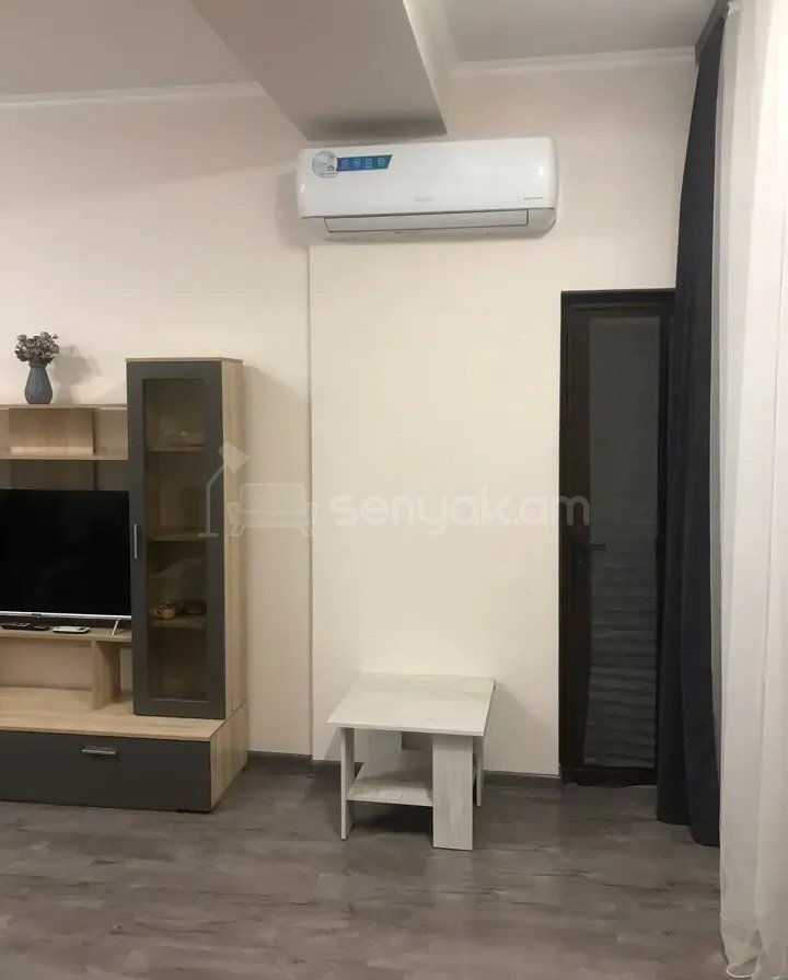 2 Սենյականոց Բնակարան, 57քմ, 3/8 հարկ, Կապիտալ Վերանորոգված, Կահավորված, Արևկող
