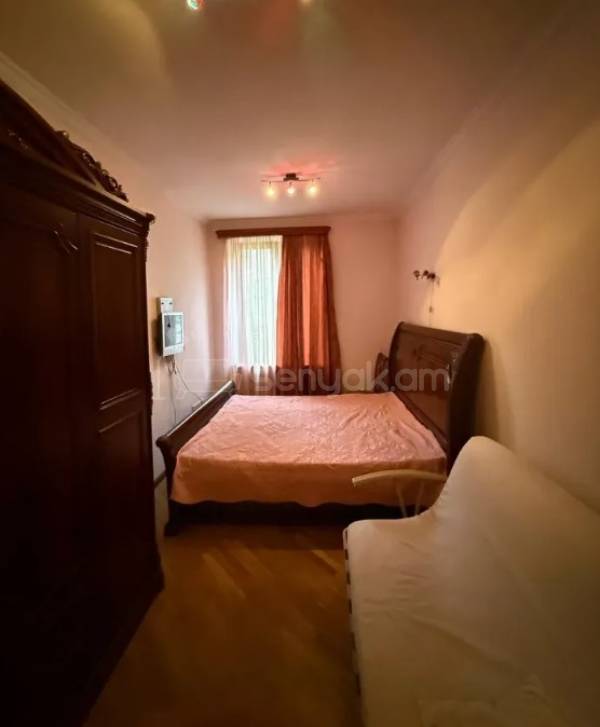 2 Սենյականոց Բնակարան Քարե Շենքում, 54քմ, 3/4 հարկ, Կապիտալ Վերանորոգված, Կահավորված, Արևկող