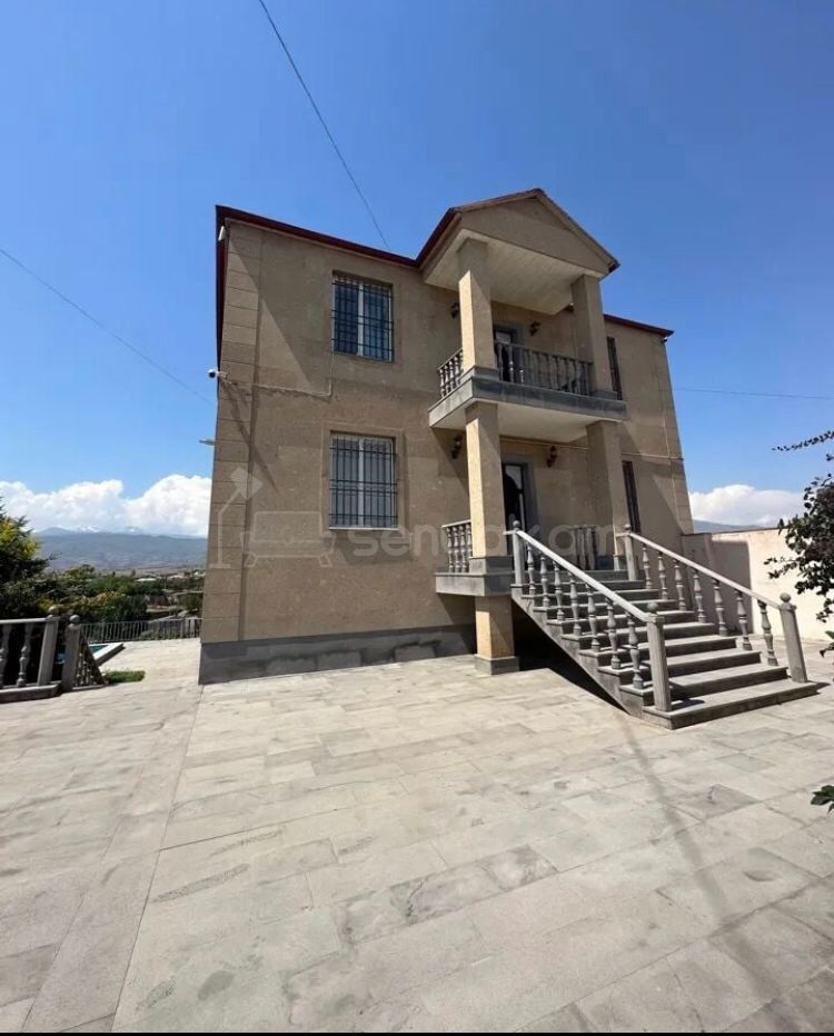5 Սենյականոց Սեփական Տուն, 320քմ, Կապիտալ Վերանորոգված