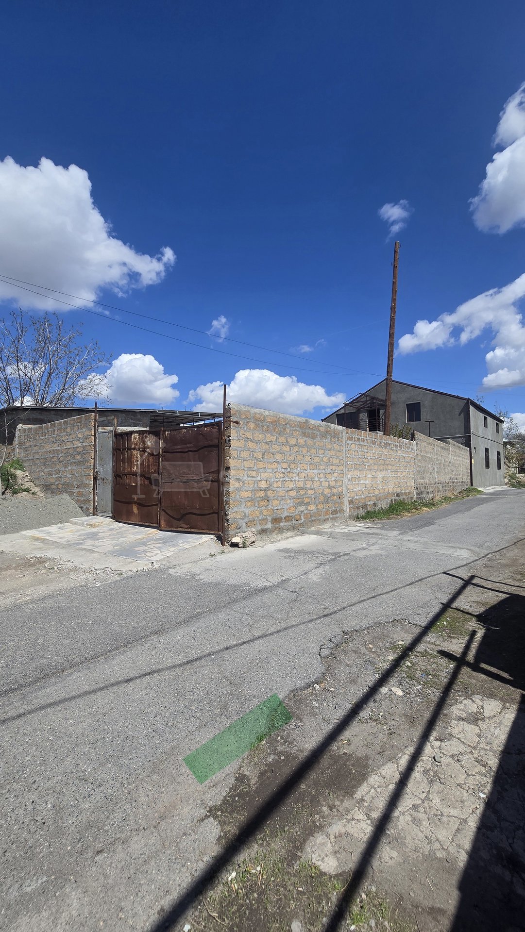 4 Սենյականոց Սեփական Տուն, 288քմ, Կոսմետիկ Վերանորոգված