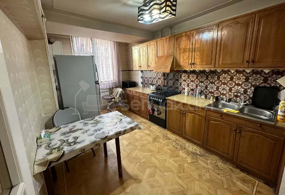 4 Սենյականոց Բնակարան, 95քմ, 10/13 հարկ, Կոսմետիկ Վերանորոգված
