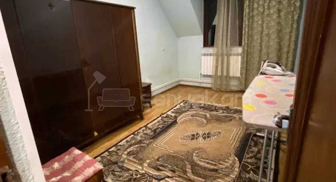 3 Սենյականոց Բնակարան Քարե Շենքում, 80քմ, 5/5 հարկ, Նորմալ Վիճակում