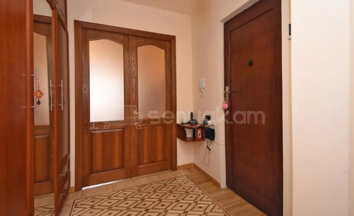 4 Սենյականոց Բնակարան, 120քմ, 3/9 հարկ, Կապիտալ Վերանորոգված