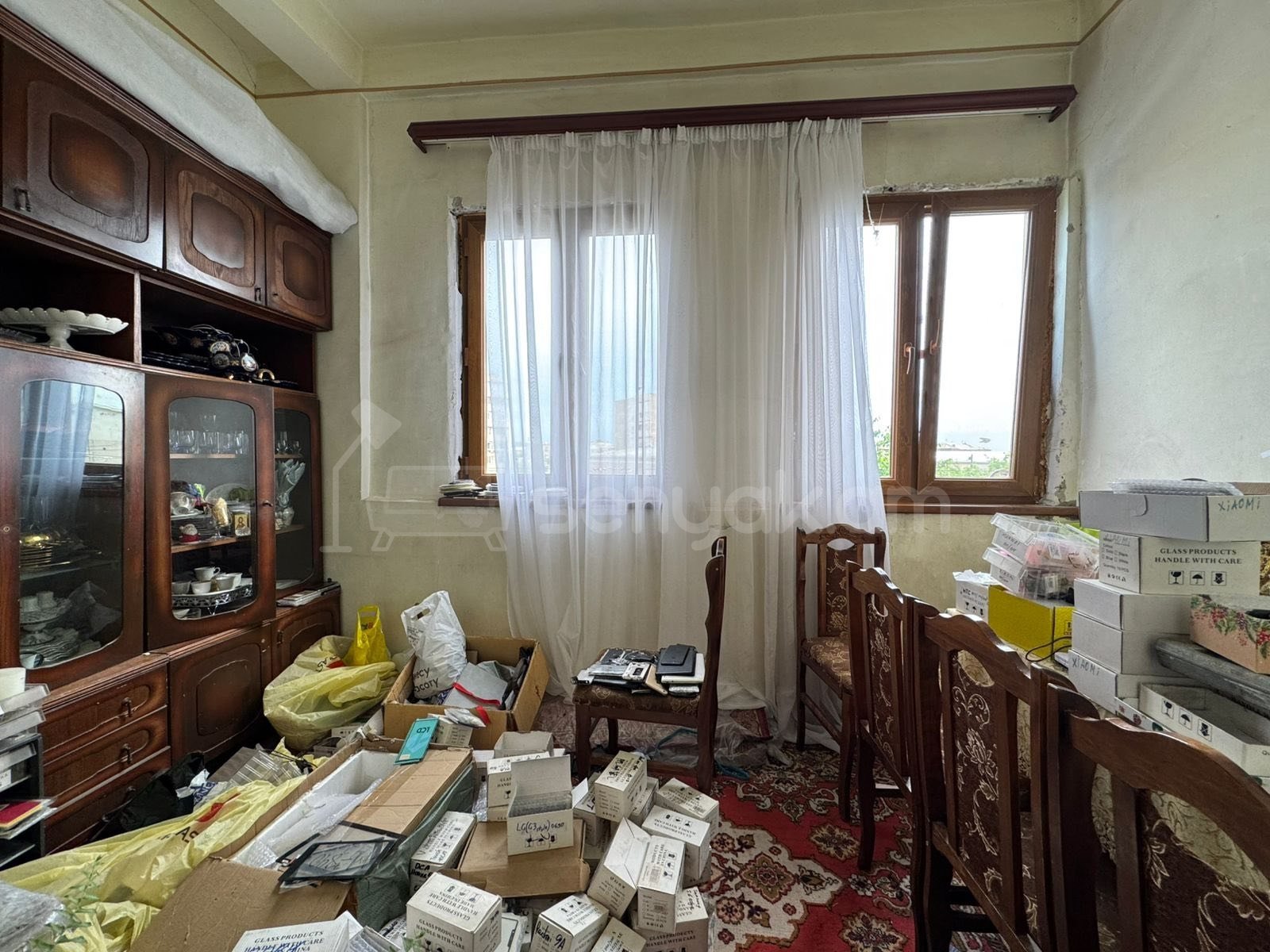 3 Սենյականոց Բնակարան Քարե Շենքում, 81քմ, 3/4 հարկ, Նորմալ Վիճակում