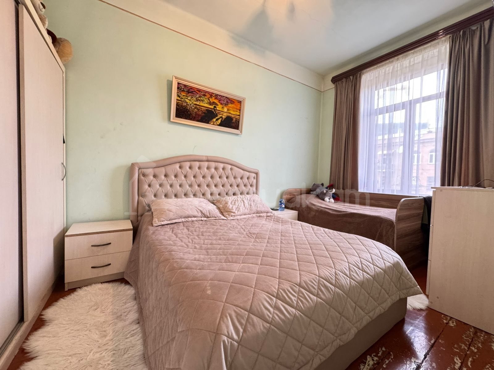 3 Սենյականոց Բնակարան Քարե Շենքում, 81քմ, 3/4 հարկ, Նորմալ Վիճակում