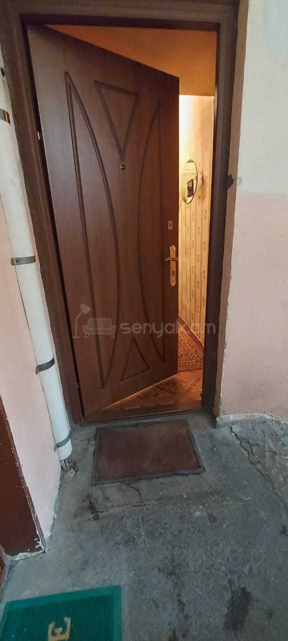 3 Սենյականոց Բնակարան Քարե Շենքում, 58քմ, 2/5 հարկ, Նորմալ Վիճակում